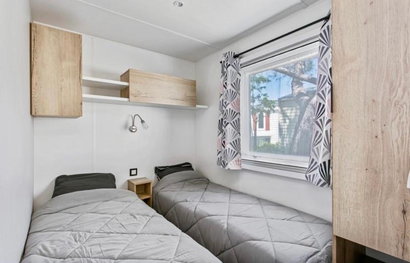 Particulier Loue Ce Mobil-Home 3 Chambres, Tout Confort Valras-Plage Bagian luar foto